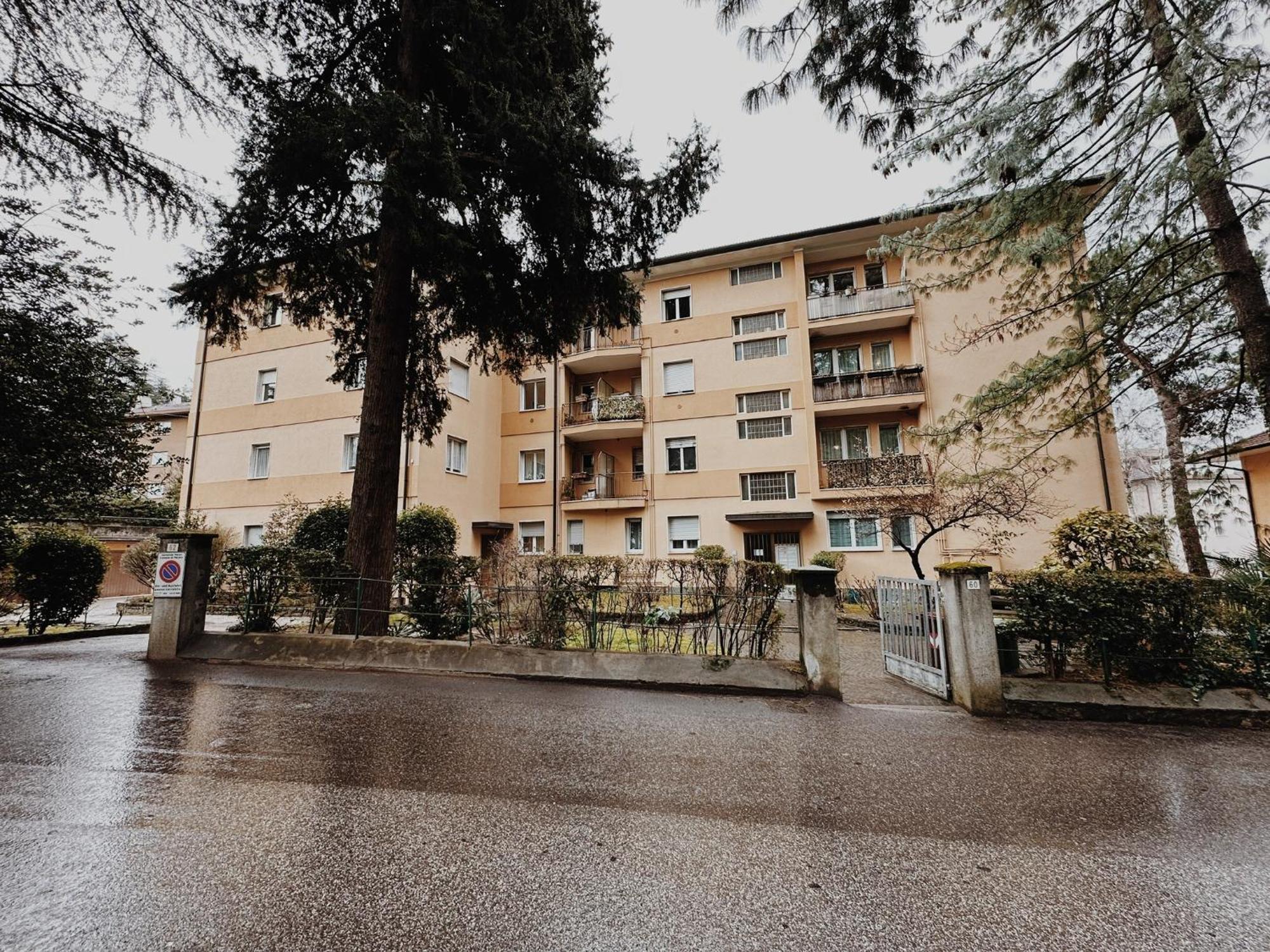 Late Checkout Merano - 3 Zimmer, Sonnenterrasse, Garage Luaran gambar
